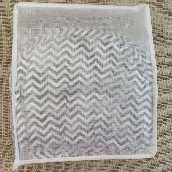 Maternity Belly Cushion for Side Sleeper Support, New in Package, Lemfux - Picture 5 of 7